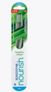 ZUBNÍ KARTÁČEK SENSODYNE NOURISH CLEAN SOFT